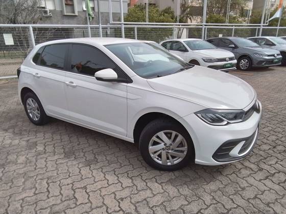 VOLKSWAGEN POLO 1.0 MPI MANUAL VOLKSWAGEN POLO 1.0 MPI MANUAL